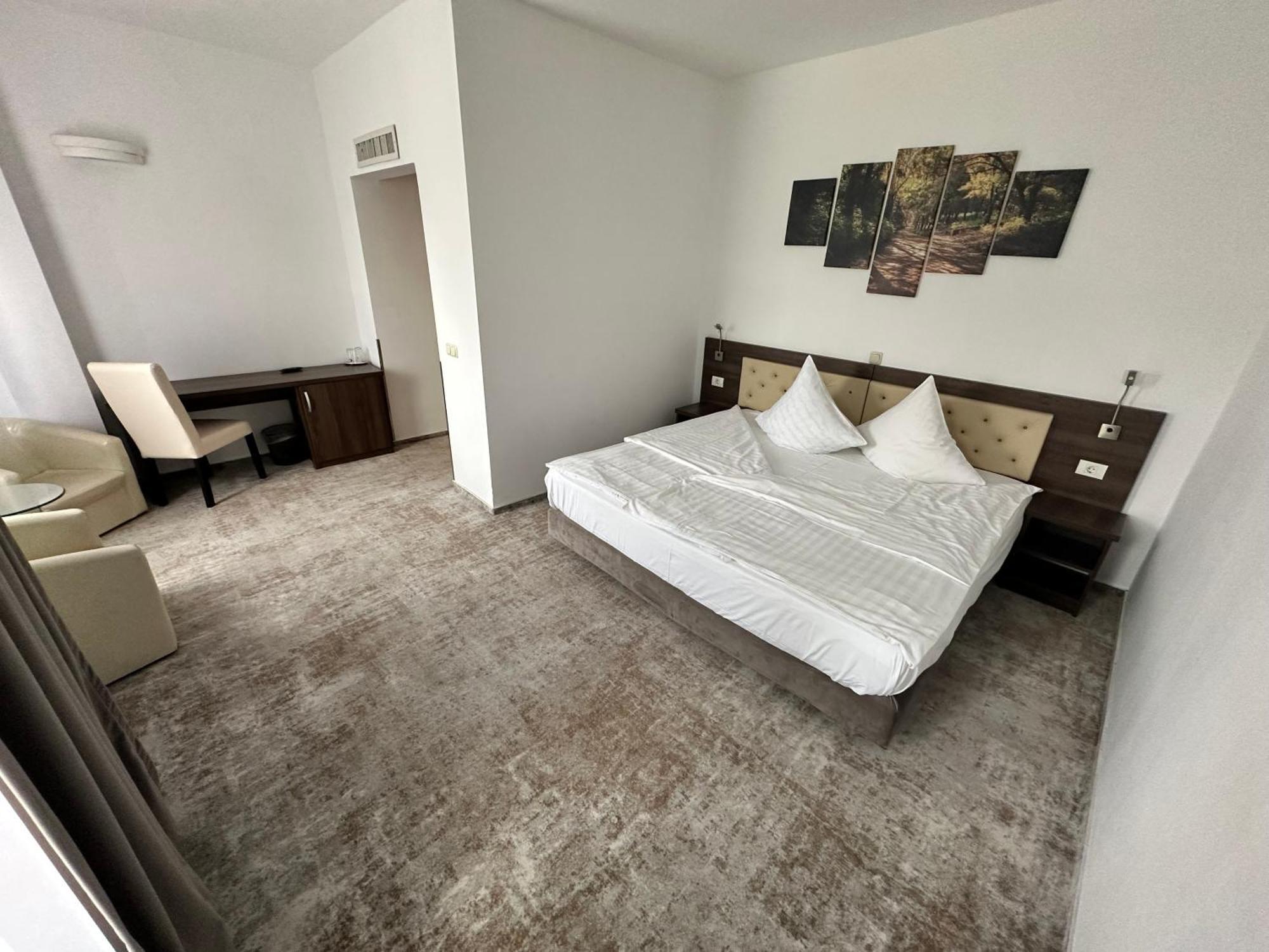 Hotel Neon تيميشورا المظهر الخارجي الصورة